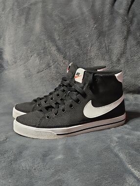 Nike Shoes Womens Court Legacy Mid Canvas Size 7.5 Black Sneakers DD0162-001